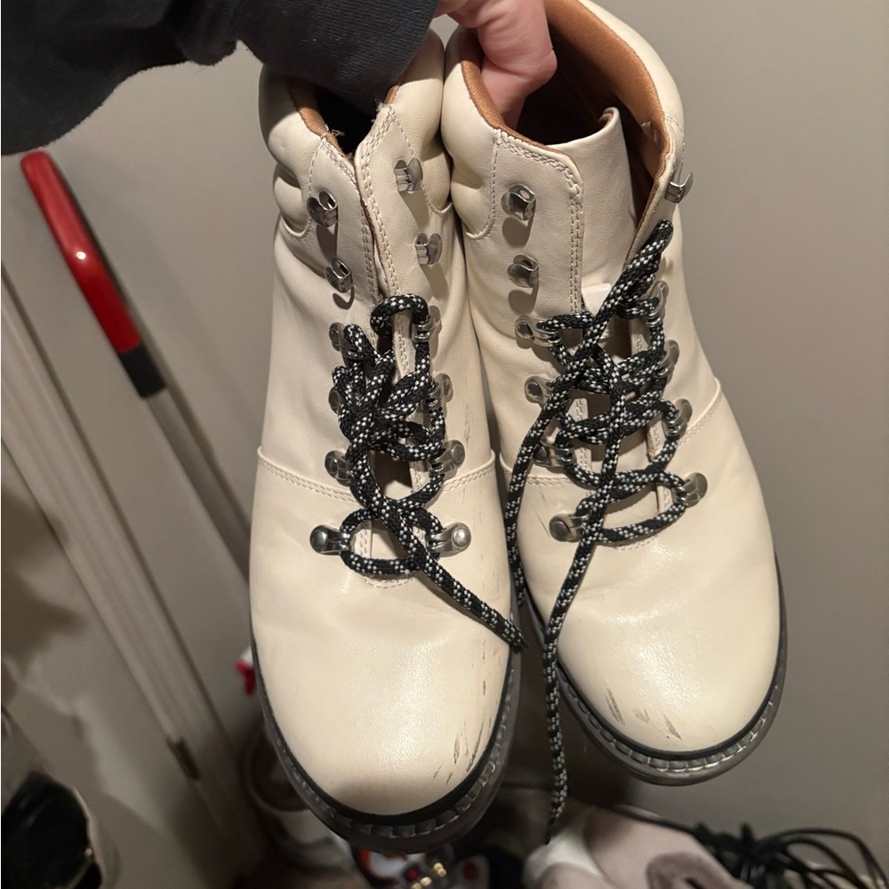 Women’s Cream Lace-Up Ankle Boots • Size 9.5 • Chunky Sole - Picture 2 of 7